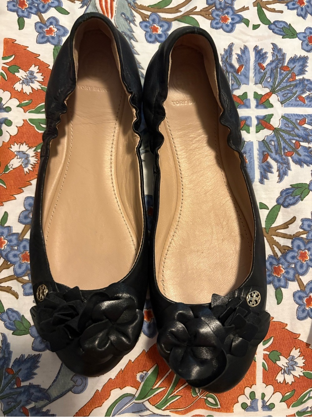 Tory Burch Black Leather Floral-Accent Ballet Flats Mint Condition Size 8